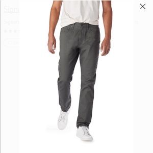 NWOT Levi’s gray Slim fit Chino 36x30